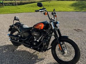 HARLEY DAVIDSON STREET BOB 114 - 2021