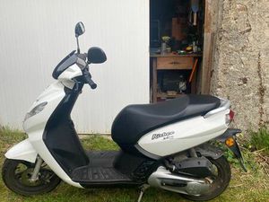 SCOOTER 50 CC À VENDRE