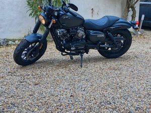 HYOSUNG BOBBER 125CM3