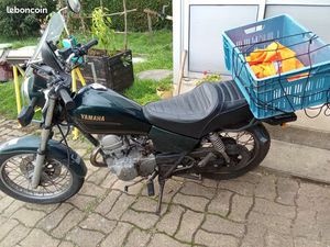 VENDS YAMAHA 125 SR