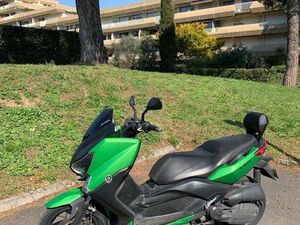 SCOOTER XMAX YAMAHA 125