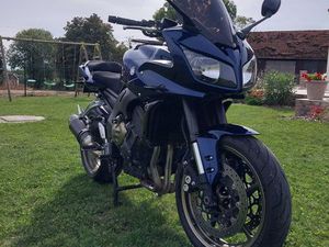YAMAHA FZ1