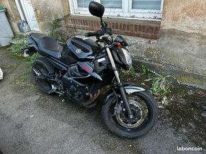 VENDS OU ÉCHANGE XJ6