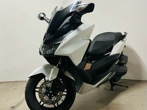 HONDA FORZA 125