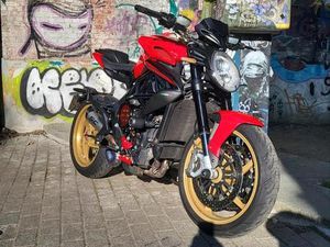 ② MV AGUSTA BRUTALE 800 35KW 2022 35KW 35 KW A2