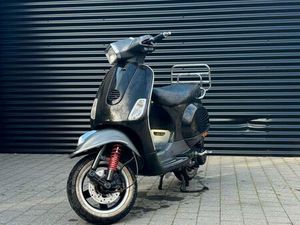 ② VESPA LX 50