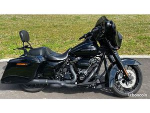 STREET GLIDE SPECIAL FULL BLACK 2018