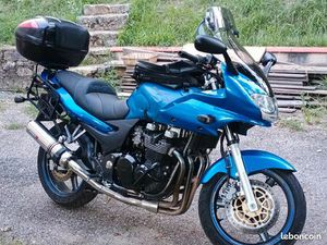 KAWASAKI ZR7S