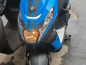 SCOOTER PEUGEOT KISBEE NIKED S 2025 489 KM