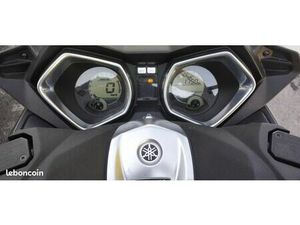 YAMAHA XMAX IRON 125