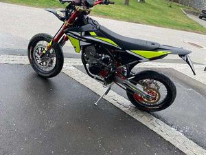 XMF 125