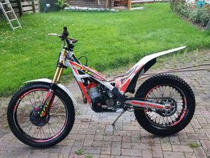 TRS ONE 300 RR RAGA RACING