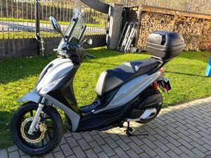 SKŮTR PIAGGIO MEDLEY S
