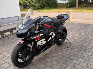 SUZUKI GSXR 750 K9 RENNMOTORRAD