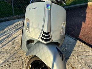 SCOOTER VESPA 300 GTS