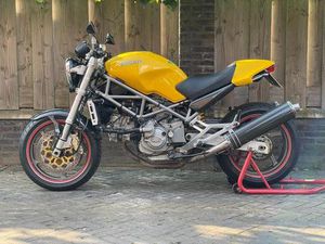 ② DUCATI MONSTER S4 916/2000/39 000 KM