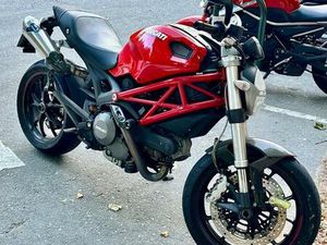 DUCATI - MONSTER 796