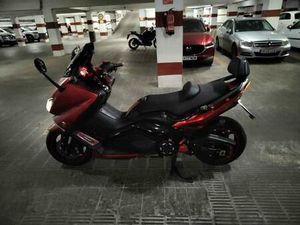 YAMAHA - T-MAX 530