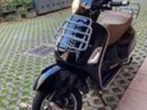 VESPA GTS 300 FULL OPTIONAL