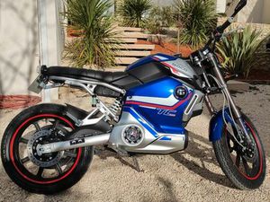 SUPER SOCO TC MAX PRO STYLE CAFÉ RACER