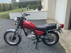 SUZUKI 125 GN