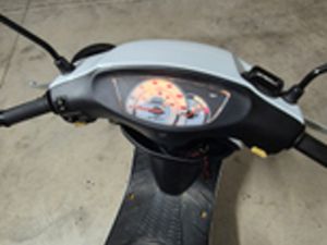 SCOOTER HONDA DIO ZX
