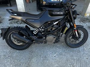 HUSQVARNA SVARTPILEN ALCOBAÇA E VESTIARIA