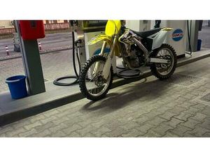 VENDO SUZUKI RM-Z 250 (2008 - 11) USATA A ACQUANEGRA CREMONESE (CODICE 9872806) - MOTO.IT