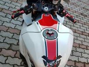 YAMAHA YZF R1 - 2023