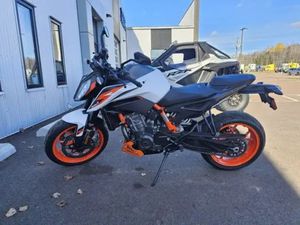 2021 KTM DUKE 890 R