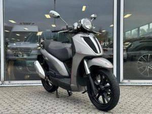 PIAGGIO CARNABY CRUISER (BEVERLY) — SCOOTERS | SYM — MARKTPLAATS