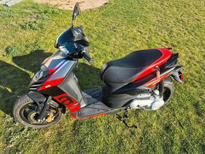 APRILIA SR MT 50