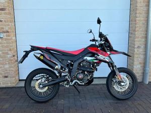 APRILIA SX 125 (A1) TOPZUSTAND, MIT ARROW, ERST 6300KM