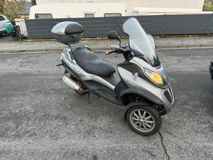 PIAGGIO MP3 250 LT ROLLER AUTO FÜHRERSCHEIN 2. HAND