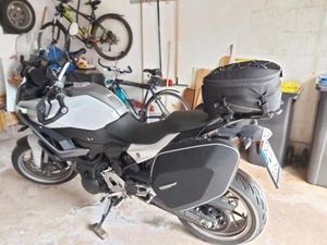 TOP ANGEBOT-BMW F 900 XR, WENIG KM !!!