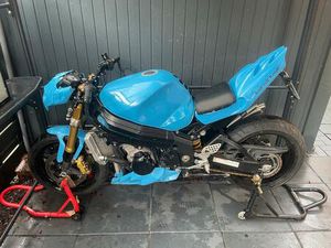 SUZUKI GSXR 1000 K4 STREETFIGHTER