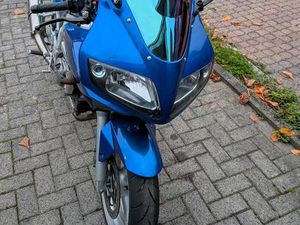 SV650S KANNTE BJ 03