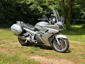 YAMAHA FJR 1300 / 2 HAND / CHECKHEFT / WENIG KM