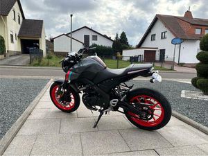 YAMAHA MT 125