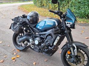 YAMAHA XSR 900