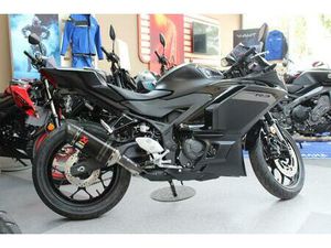 YAMAHA R3 ABS /AKRAPOVIC / BLACK SHADOW EDITION