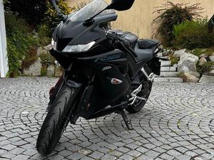 YAMAHA YZF-R 125 / SPORTLER 125