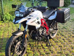 GEPFLEGTE REISEENDURO