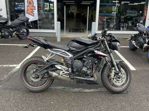 TRIUMPH STREET TRIPLE 765