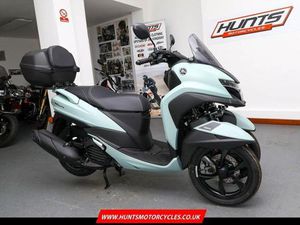 2025 '75 YAMAHA TRICITY 125 ABS. 1 MILE ONLY. YAMAHA WARRANTY. JUST £4,495