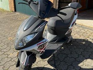 KEEWAY F-ACT EVO 50 MOTORROLLER 7546KM BJ.2013