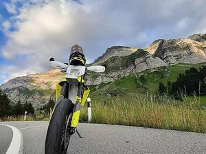 HUSQVARNA 701 SUPERMOTO -