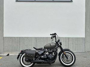 TRIUMPH BONNEVILLE BOBBER BLACK 1200 ABS CANTON GRISONS -
