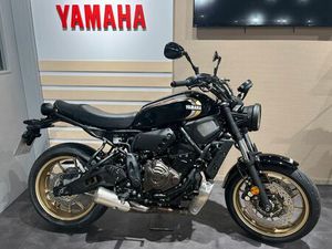 YAMAHA XSR 700