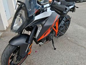 TRÈS BELLE SUPERDUKE 1290 GT